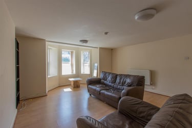1 bed house, Newport Road, Roath, Cardiff, CF241AH - Image 2